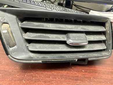 2015-2018 CHEVROLET GM SIERRA/SILVERADO PANEL RIGHT AIR OUTLET DASH VENT (RH) (P)