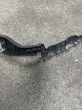 Load image into Gallery viewer, 2012-2015 FIAT 500 REAR LEFT BUMPER MOUNT BRACKET SUPPORT (P)