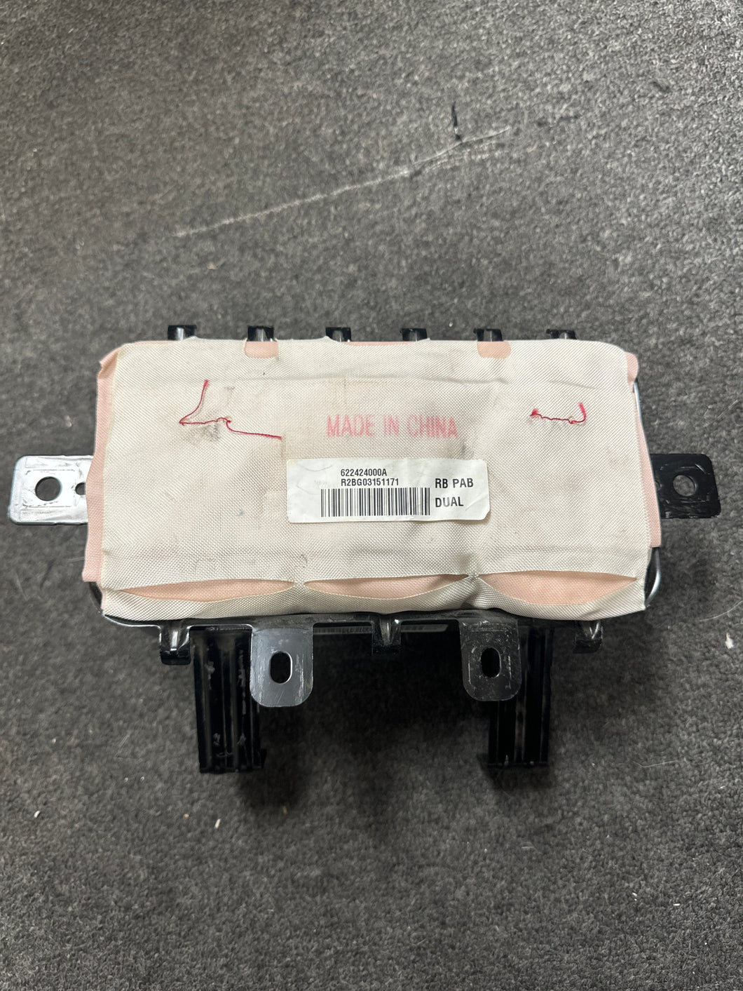 2012-2017 HYUNDAI ACCENT PASSENGER DASH AIRBAG (RH) (P)