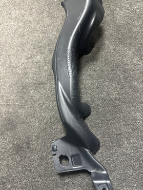 2017-2024 CADILLAC XT5 LEFT DRIVER FRONT AIR OUTLET DUCT (LH) (P)