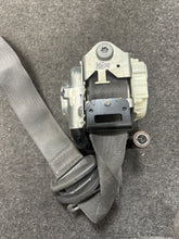 Load image into Gallery viewer, 2017-2019 CHEVROLET SILVERADO FRONT PASSENGER SEATBELT (RH) (P)