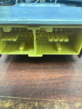 Load image into Gallery viewer, HONDA ACCORD AIRBAG CONTROL MODULE PN: 77960-TVA-L420-M4 (P)