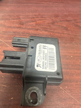 Load image into Gallery viewer, SUBARU FORESTER SEAT OCCUPANT MODULE CONTROL UNIT  (P) PN: 98321SG021