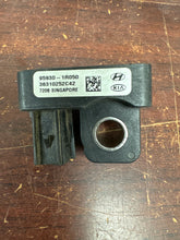 Load image into Gallery viewer, HYUNDAI ACCENT FRONT IMPACT SENSOR (P) PN: 95930-1R050