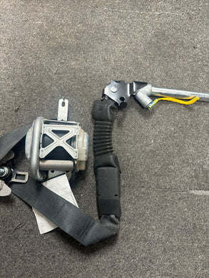 2013-2016 HYUNDAI ELANTRA PASSENGER RIGHT SEATBELT RETRACTOR (RH) (P)