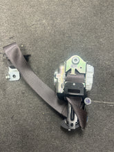 Load image into Gallery viewer, 2017-2019 CHEVROLET SILVERADO FRONT DRIVER SEATBELT (LH)P CREW CAB