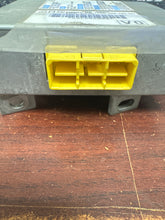 Load image into Gallery viewer, HONDA ODYSSEY AIRBAG CONTROL MODULE PN: 77960-S0X-A82-M1 (P)