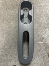 Load image into Gallery viewer, 2012-2015 FIAT 500 CENTER CONSOLE CUP HOLDER TRIM (P)