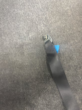 Load image into Gallery viewer, 2003-2006 MERCEDES SPRINTER PASSENGER FRONT SEATBELT W/PRETENSIONER (RH) (P)