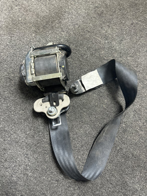 2014-2017 NISSAN JUKE FRONT DRIVER SEATBELT (LH) (P)