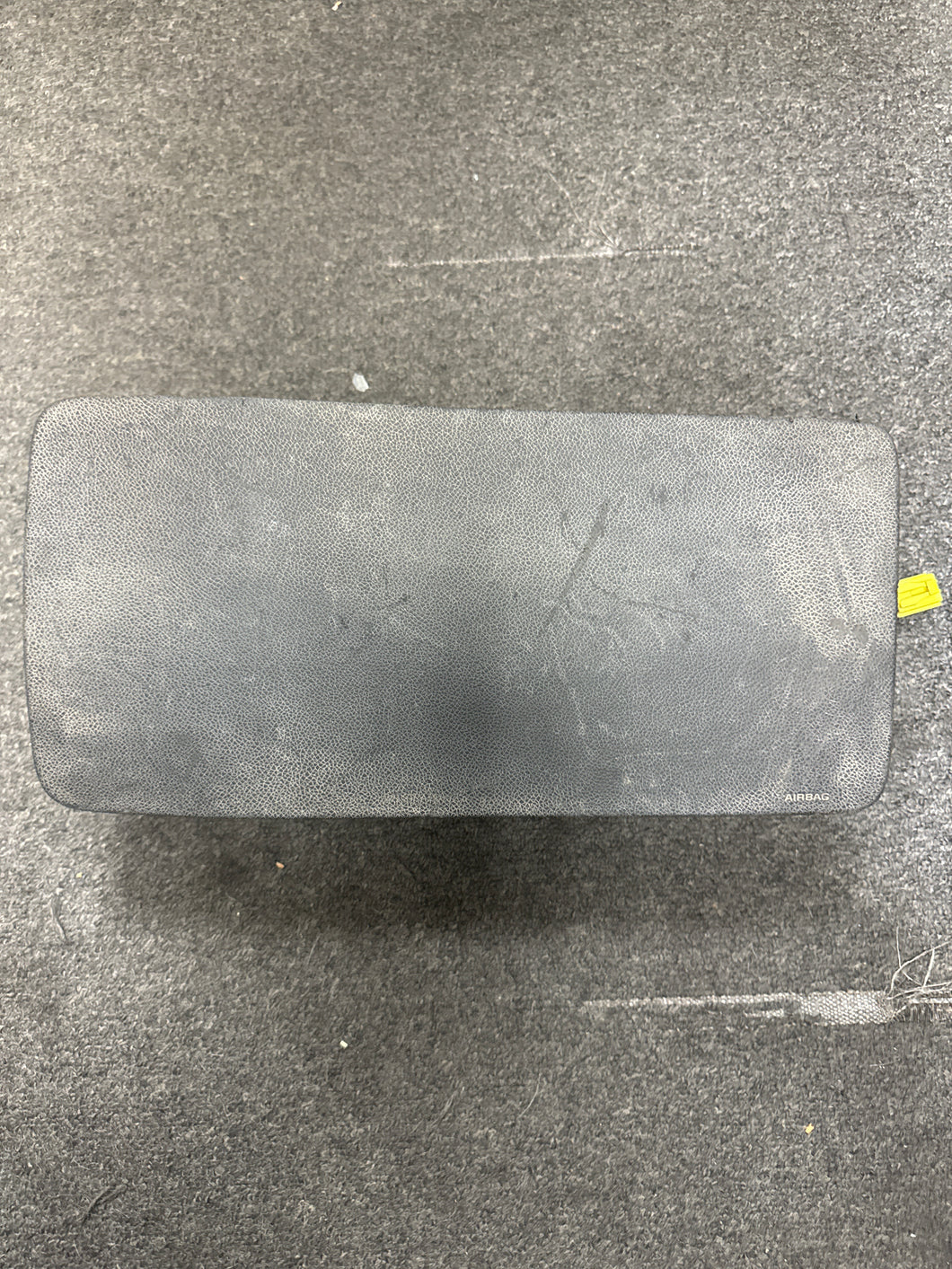 2007-2010 SILVERADO SUBURBAN YUKON PASSENGER DASH AIRBAG (RH) (P)