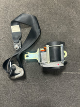 Load image into Gallery viewer, 2006-2009 MAZDA 3 FRONT DRIVER SIDE SEATBELT RETRACTOR (LH) (P)