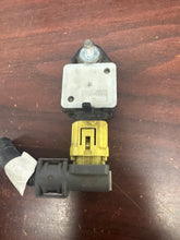 Load image into Gallery viewer, TOYOTA TUNDRA FRONT IMPACT SENSOR (P) PN: 89173-0C010