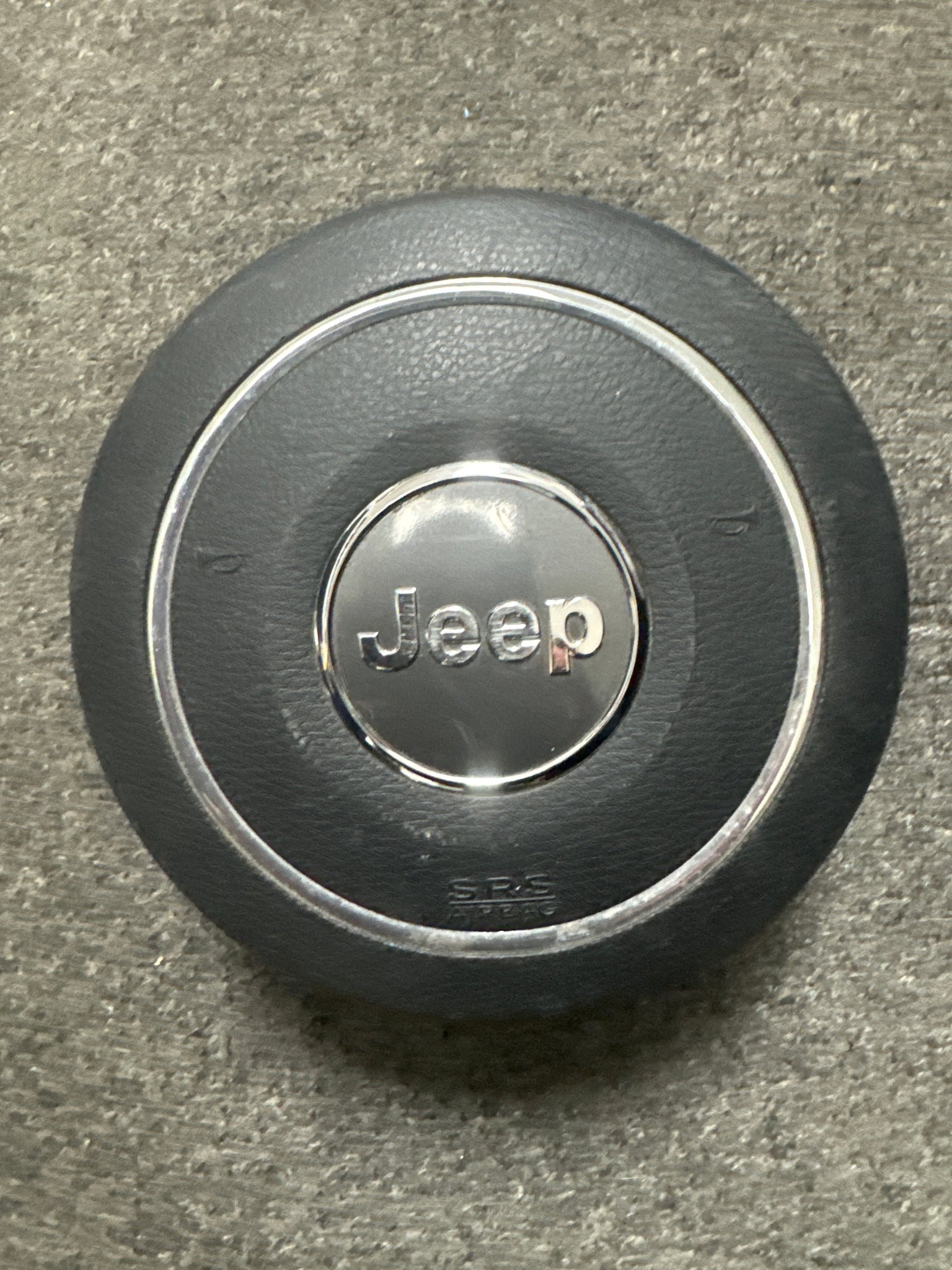 Used Lower Driver Knee Airbag – Fits 2014-2022 Durango & Grand Cherokee – Left Side