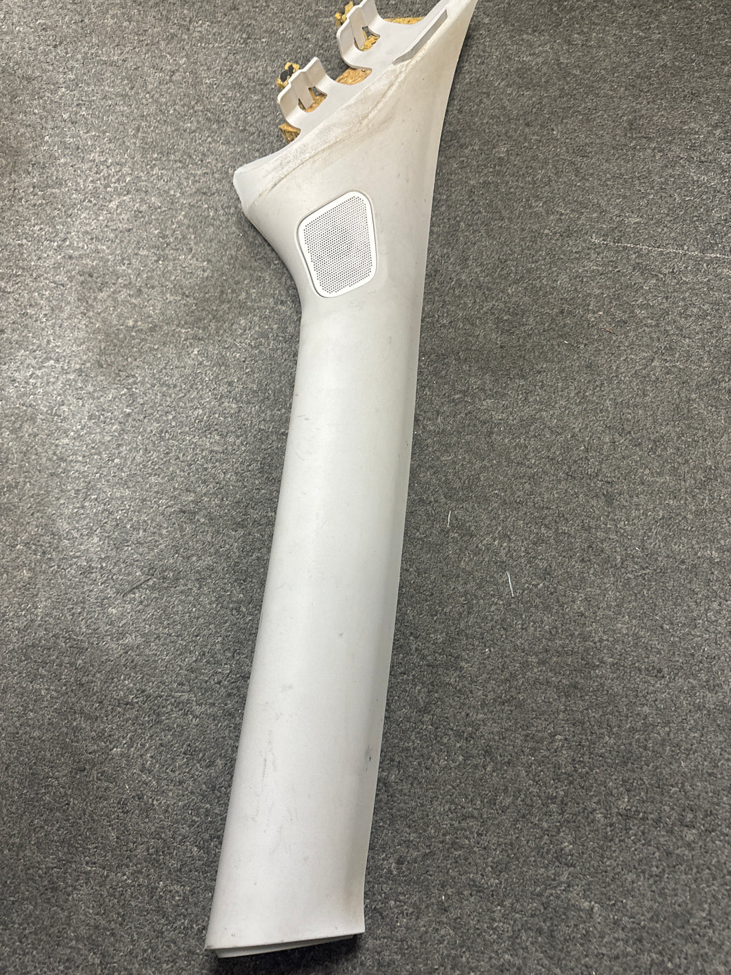 2015-2022 DODGE RAM PROMASTER CITY FRONT PASSENGER A PILLAR W/ SPEAKER (RH) (P)