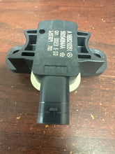 Load image into Gallery viewer, DODGE JEEP CHRYSLER FRONT IMPACT SENSOR (P) PN: 56054084AA
