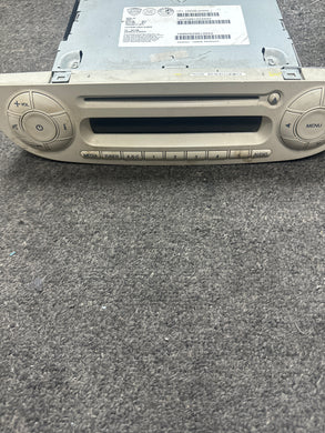 2012-2017 FIAT 500 POP RADIO STEREO PLAYER RECEIVER (P) TAN