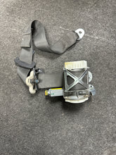 Load image into Gallery viewer, 2012 CITROEN DS31.6 VH 120 FRONT PASSENGER SEAT BELT (RH) (P)