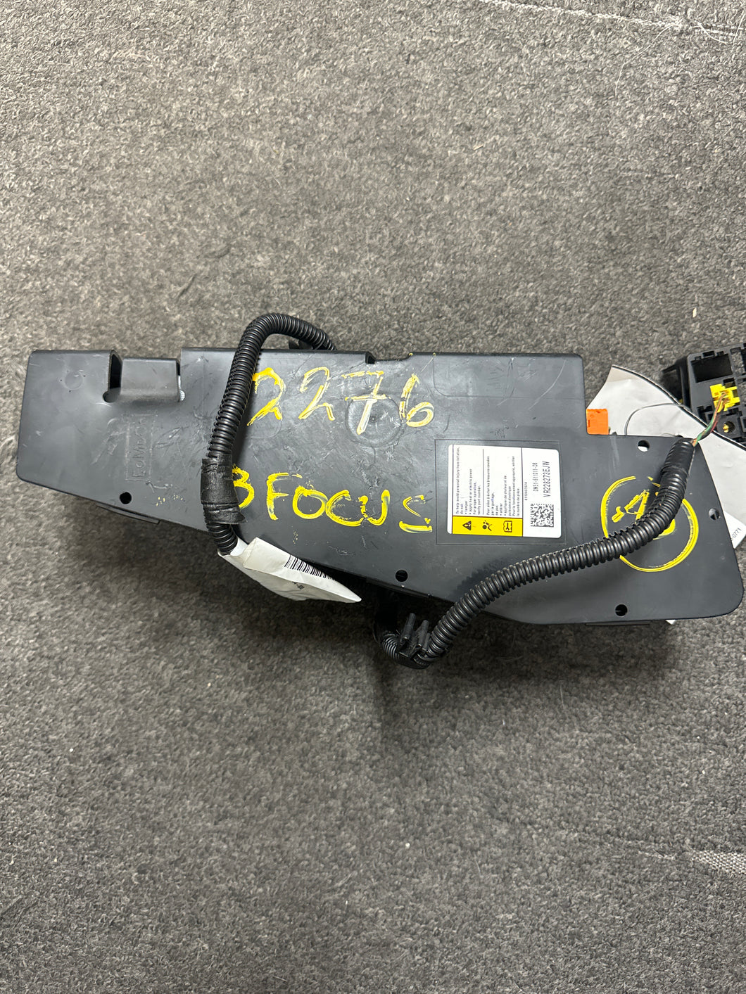 2012-2014 FORD FOCUS LEFT DRIVER SEAT AIRBAG (LH) (P)