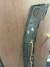 Load image into Gallery viewer, 2015 CHEVY SILVERADO INSTRUMEMT PANEL DASH UPPER TRIM PANEL (P)