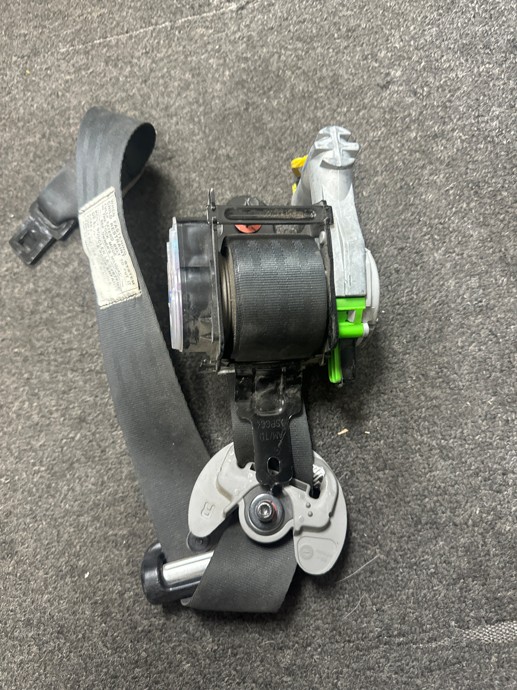 2012-2017 HYUNDAI ACCENT PASSENGER SEATBELT (RH) (P)