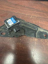 Load image into Gallery viewer, TOYOTA PRIUS FRONT RIGHT IMPACT SENSOR (P) PN: 89173-47040