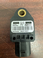 Load image into Gallery viewer, HYUNDAI SONATA FRONT IMPACT SENSOR (P) PN: 95920-3K000