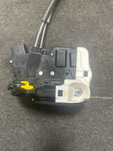 Load image into Gallery viewer, 2011-2015 KIA OPTIMA REAR LEFT DOOR LOCK LATCH ACTUATOR (LH) (P)