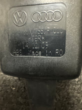 Load image into Gallery viewer, 2006-2013 AUDI A3 8P FRONT LEFT DRIVER BUCKLE (LH) (P)