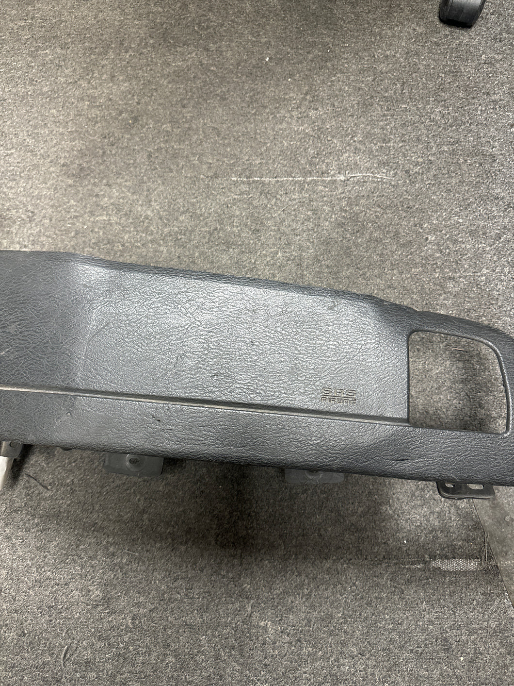 2004-2005 DODGE RAM 1500 2500 PASSENGER DASH AIRBAG (RH) (P)