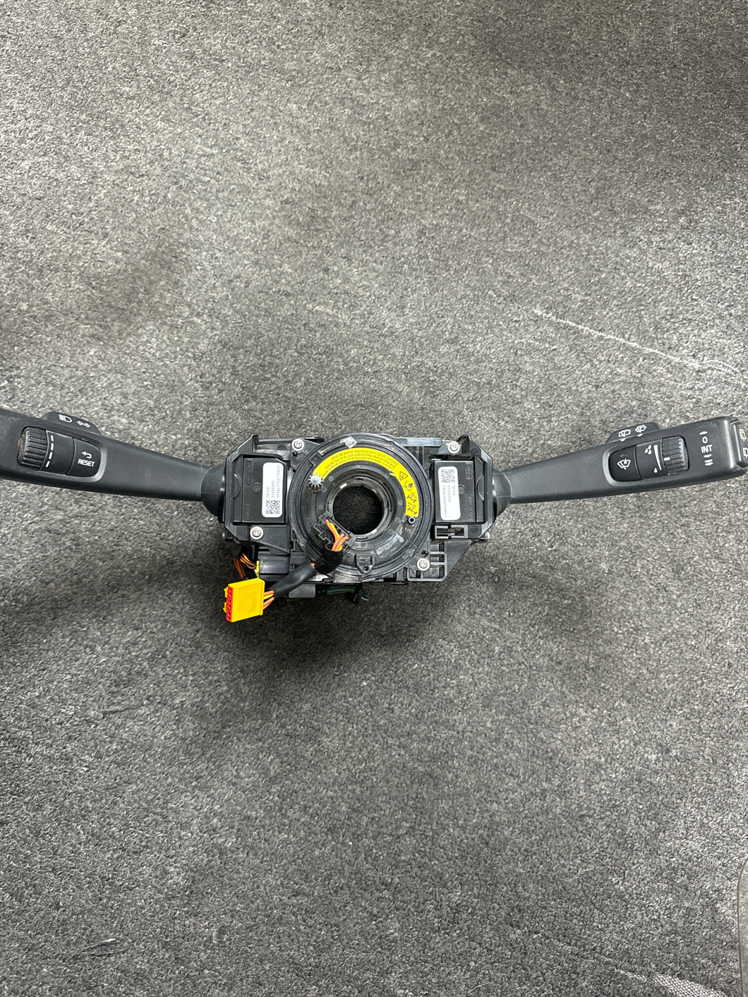 2016 VOLVO V40 STEERING COLUMN SWITCH (P)