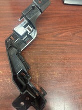 Load image into Gallery viewer, 2015-2020 TOYOTA SIENNA RETAINER INSTRUMENT PANEL SAFETY PAD (P) PN: 55466-08010
