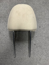 Load image into Gallery viewer, 2011-2014 KIA SORENTO FRONT SEAT HEADREST (LH+RH) (P) BEIGE