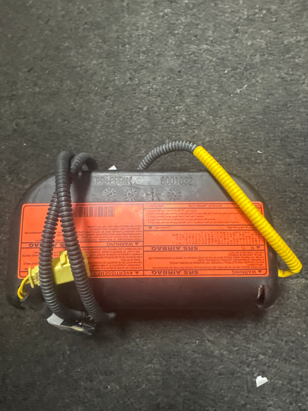 2006-2007 INFINITI G35 FRONT RIGHT PASSENGER SEAT AIRBAG (RH) (P)