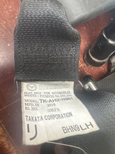 Load image into Gallery viewer, 2014-2018 MAZDA 3 FRONT LEFT DRIVER SEATBELT W/PRETENSIONER (LH) (P)