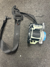 Load image into Gallery viewer, 2014-2018 MERCEDES CLA250 W117 FRONT PASSENGER SEATBELT (RH) (P)