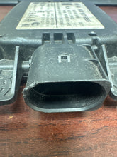 Load image into Gallery viewer, VOLKSWAGEN PASSAT JETTA RIGHT REAR BLIND SPOT RADAR SENSOR PN: 5Q0 907 686B (P)
