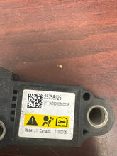 Load image into Gallery viewer, CADILLAC DTS SIDE IMPACT SENSOR (P) PN: 25758125