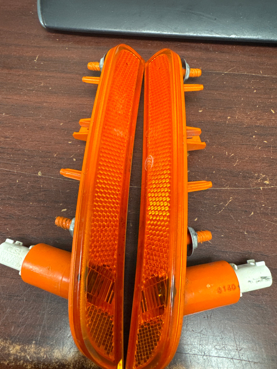 2012-2017 FIAT 500 POP DRIVER AND PASSENGER SIDE MARKER LAMP LENS (P)