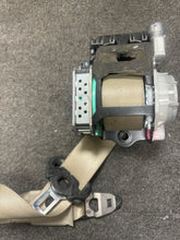 Load image into Gallery viewer, 2009-2012 AUDI A4 FRONT PASSENGER SEATBELT RETRACTOR (RH) (P) TAN