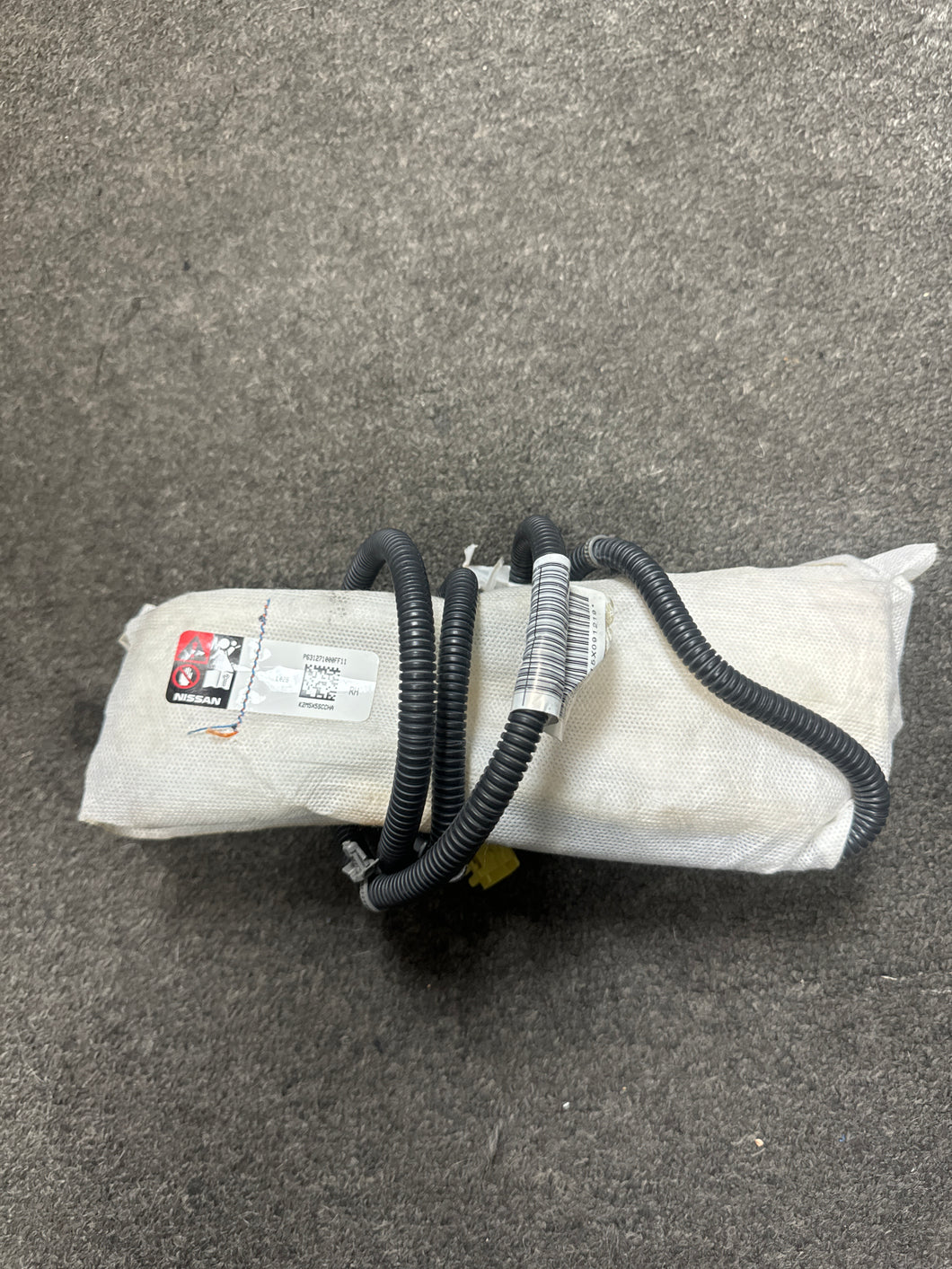 2016-2019 NISSAN VERSA FRONT RIGHT PASSENGER SEAT AIRBAG (RH) (P)
