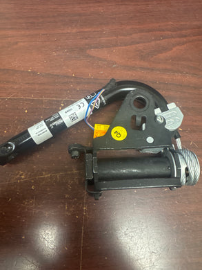 2015 -2021 MERCEDES C300 W205 FRONT LEFT SIDE PRETENSIONER (LH) (P)