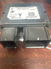 Load image into Gallery viewer, FORD F150 AIRBAG CONTROL MODULE PN: ML3T-14B321-YD (P)