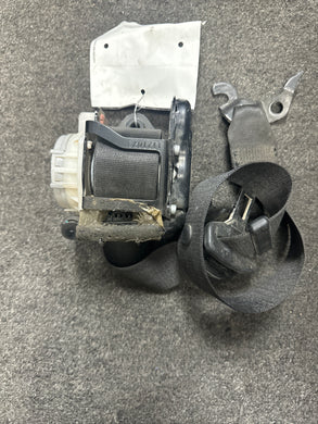 2011-2018 BMW X3 FRONT PASSENGER SEATBELT RETRACTOR (RH) (P)