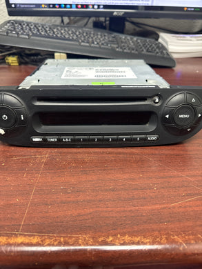 2012-2017 FIAT 500 POP RADIO STEREO PLAYER RECEIVER (P)