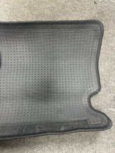 Load image into Gallery viewer, 2009-2011 DODGE CHRYSLER SEBRING REAR RIGHT FLOOR MAT -PREMIUM CARPET (P)