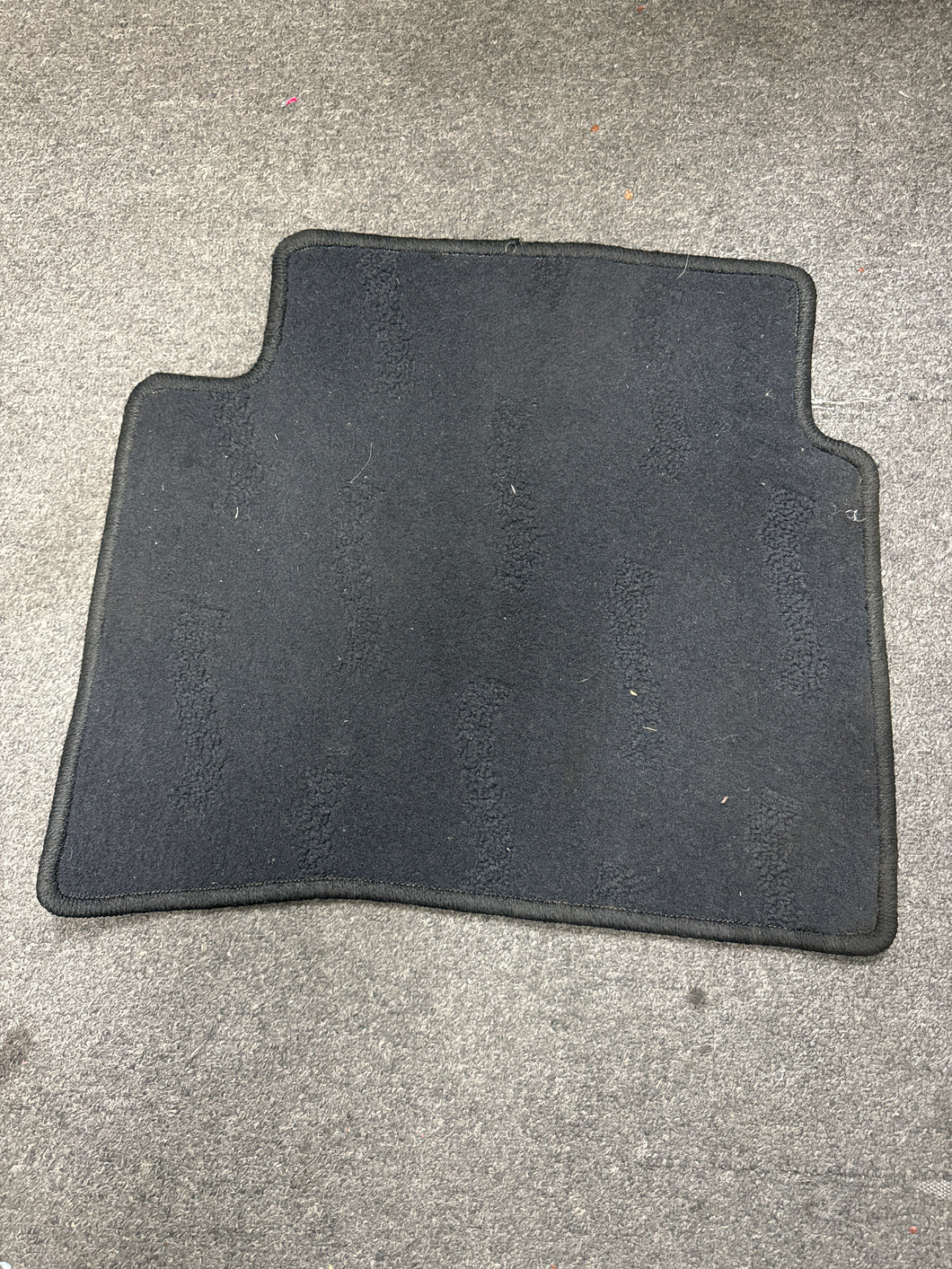 2017-2022 TOYOTA PRIUS REAR RIGHT FLOOR MAT (P) PN: PT919-47160