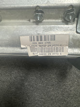 Load image into Gallery viewer, 2001-2006 MERCEDES W220 S430 CL500 S500 FRONT RIGHT PASSENGER DASH AIRBAG (RH) (P)