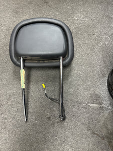 2010-2016 MERCEDES E350 FRONT PASSENGER HEADREST (RH) (P)
