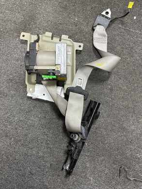 2005-2007 MERCEDES C230 C350 C240 FRONT PASSENGER SEATBELT (RH) (P)